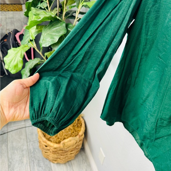 Love Is For Eternity Emerald Green Vintage Style Long Sleeve Shoulder Button Top - Picture 5 of 9